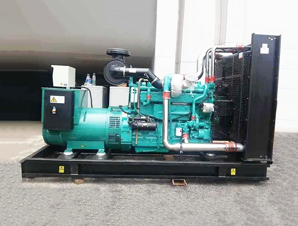 康明斯系列柴油发电机组 600KW